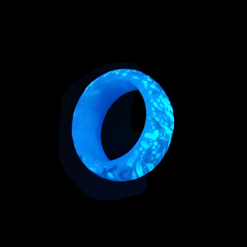 Fashion Colorful Luminous Leopard Print Resin Crack Rings